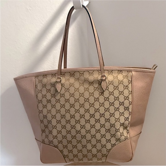 Gucci Handbags - Gucci Beige and Tan Tote Bag w/COA No CallOuts